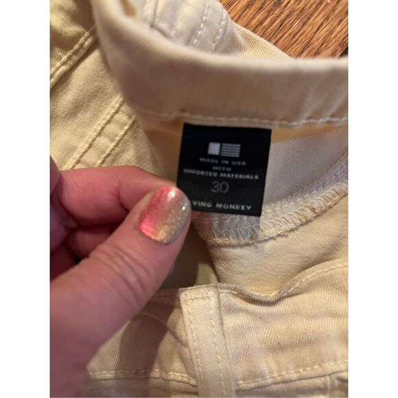 Flying Monkey Cream pants - Picture 3 of 4